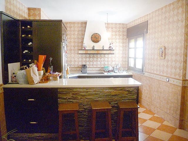 4 bedroom Townhouse for sale in Lubrín - € 224,950 (Ref: 8160635)