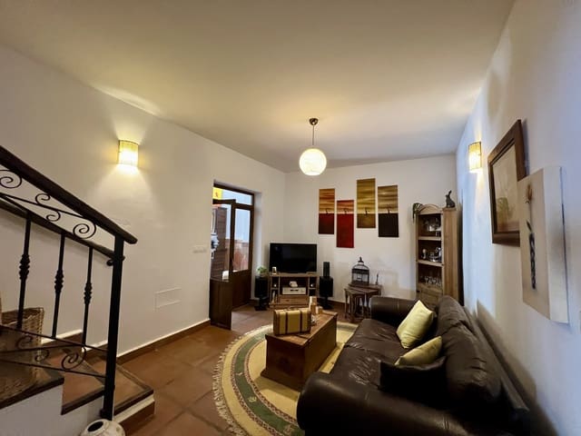 5 bedroom Townhouse for sale in Sorbas with pool - € 339,950 (Ref: 8462616)