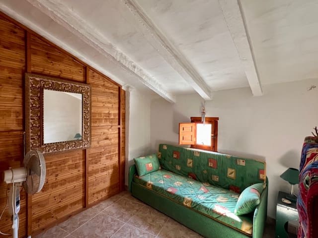 4 soveværelse Finca/Landehus til salg i Lubrín - € 69.950 (Ref: 8750621)