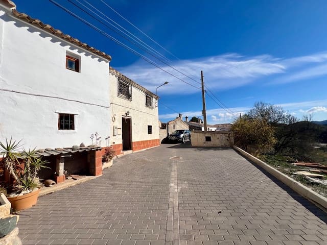 4 soveværelse Finca/Landehus til salg i Lubrín - € 69.950 (Ref: 8750621)