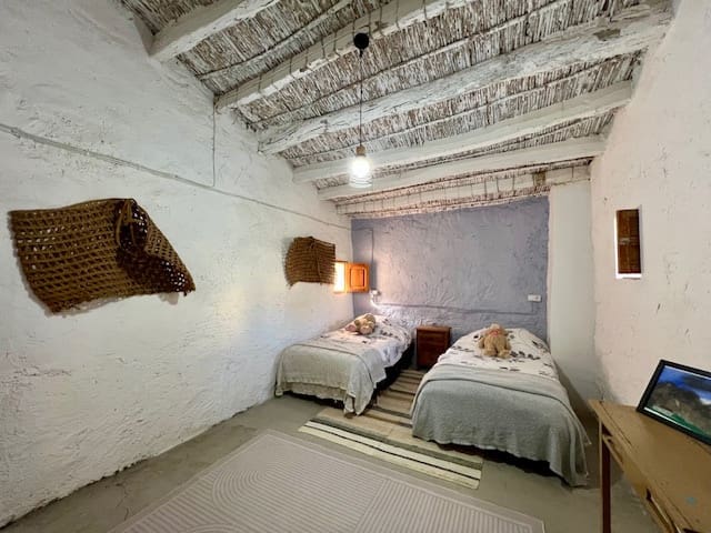 4 soveværelse Byhus til salg i Uleila del Campo - € 109.950 (Ref: 8766128)