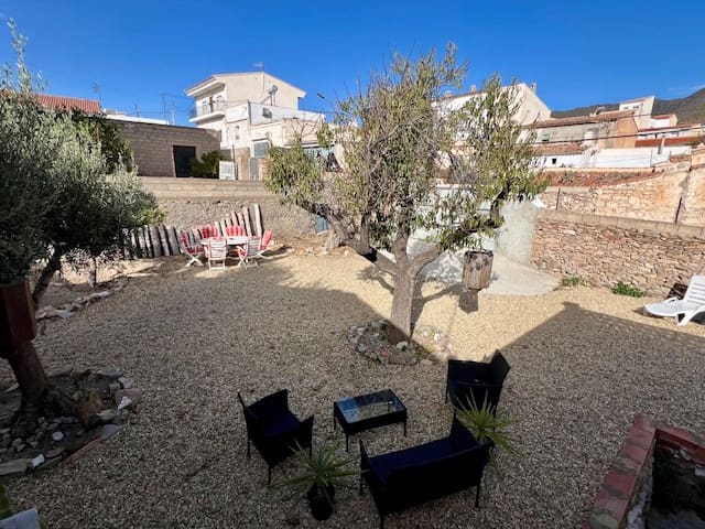 4 soveværelse Byhus til salg i Uleila del Campo - € 109.950 (Ref: 8766128)