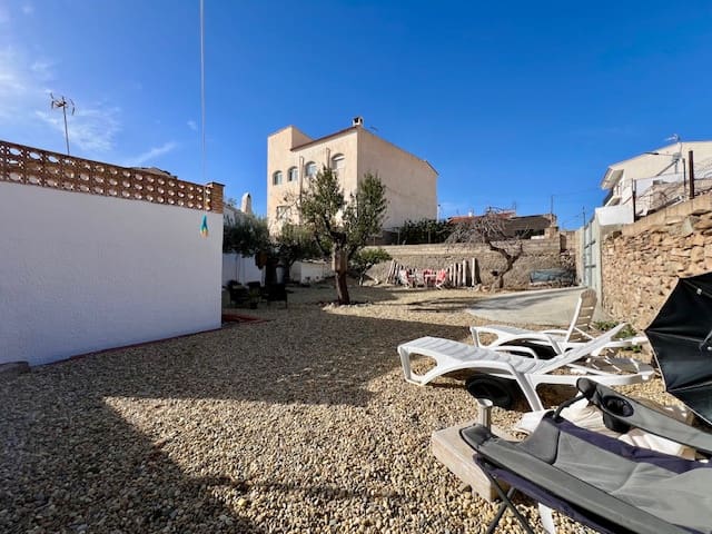 4 soveværelse Byhus til salg i Uleila del Campo - € 109.950 (Ref: 8766128)