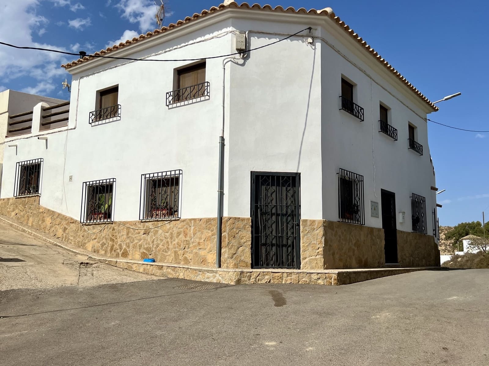 5 soveværelse Byhus til salg i Los Gallardos med swimmingpool - € 339.950 (Ref: 8800034)