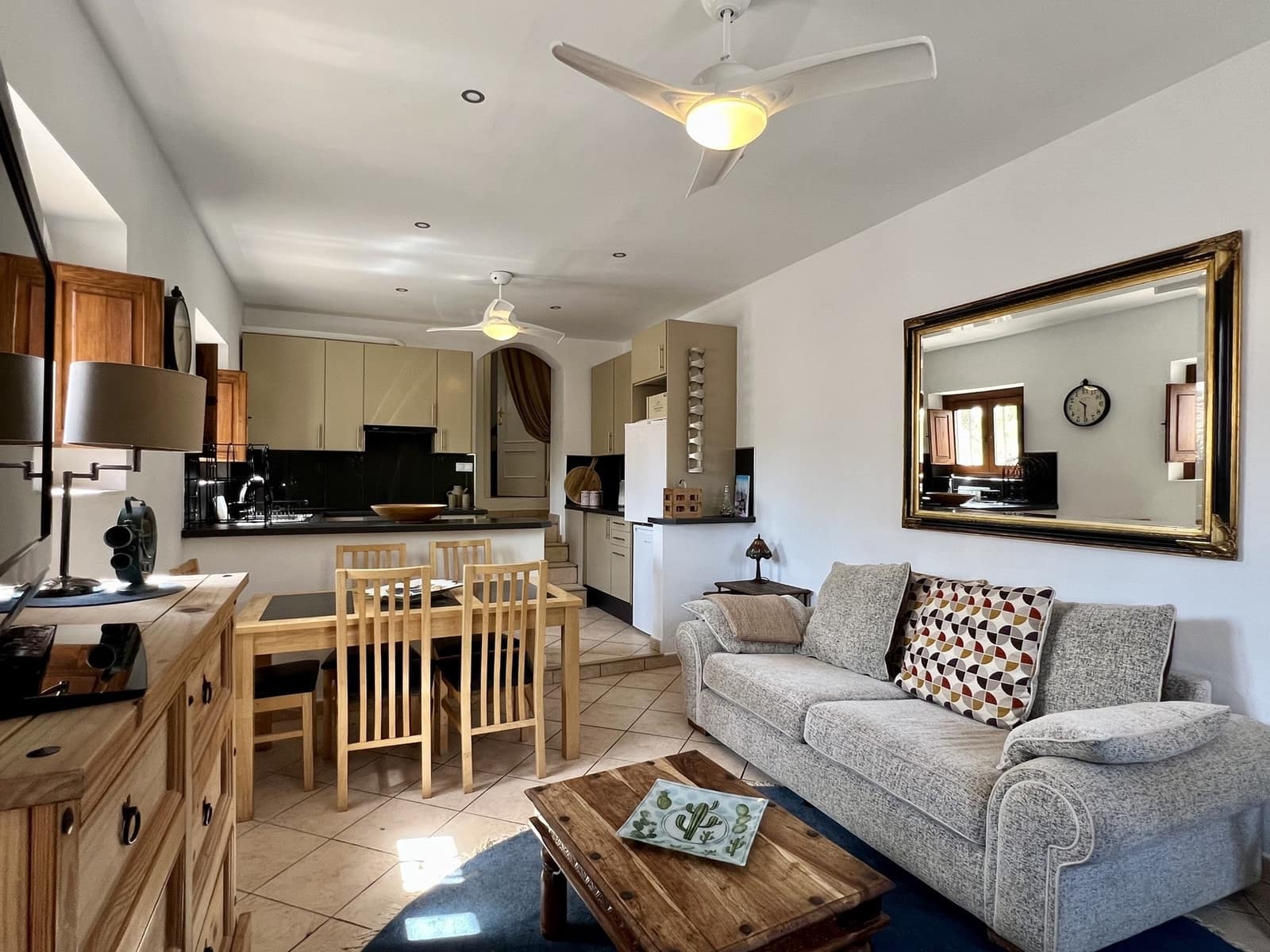 5 soveværelse Byhus til salg i Los Gallardos med swimmingpool - € 339.950 (Ref: 8800034)