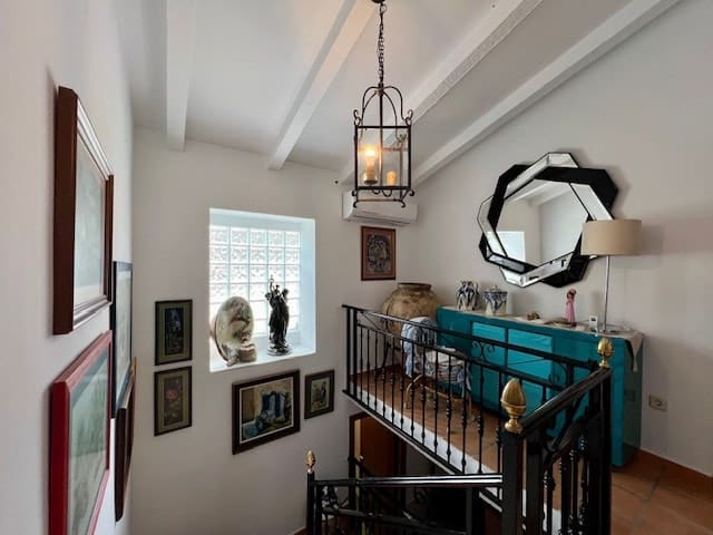 6 soveværelse Finca/Landehus til salg i Lubrin med swimmingpool - € 495.950 (Ref: 8911496)