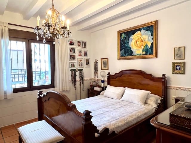 6 soveværelse Finca/Landehus til salg i Lubrin med swimmingpool - € 495.950 (Ref: 8911496)