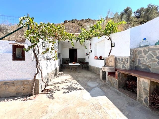 6 soveværelse Finca/Landehus til salg i Lubrin med swimmingpool - € 495.950 (Ref: 8911496)