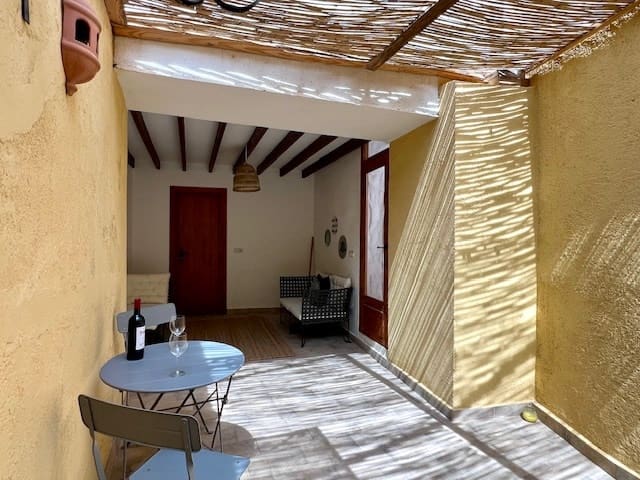 8 slaapkamer Huis te koop in Uleila del Campo - € 190.000 (Ref: 9130558)