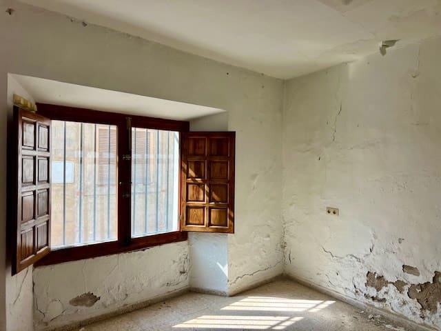 8 slaapkamer Huis te koop in Uleila del Campo - € 190.000 (Ref: 9130558)