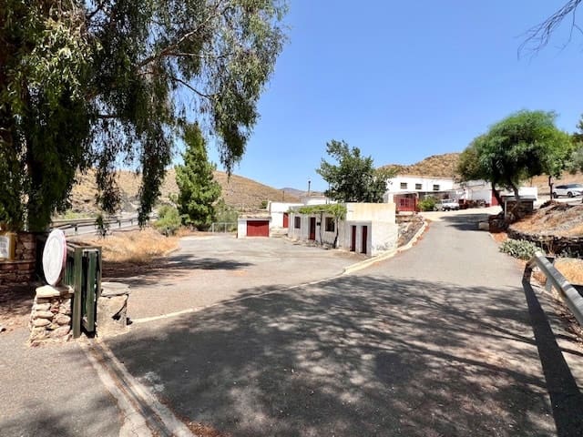 7 soveværelse Finca/Landehus til salg i Tabernas med swimmingpool - € 239.500 (Ref: 9211041)