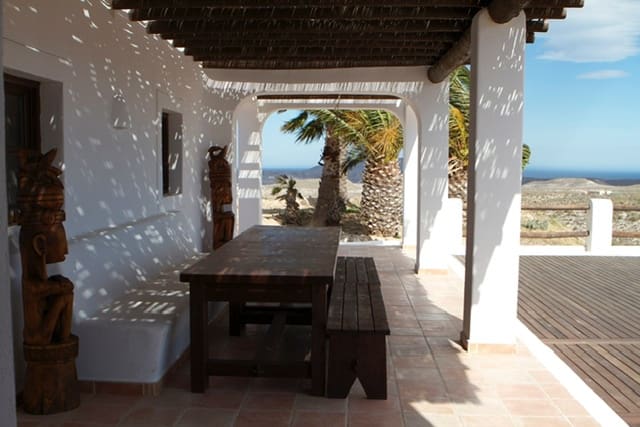 5 soveværelse Villa til salg i Agua Amarga - € 950.000 (Ref: 9285755)