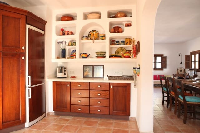 5 soveværelse Villa til salg i Agua Amarga - € 950.000 (Ref: 9285755)