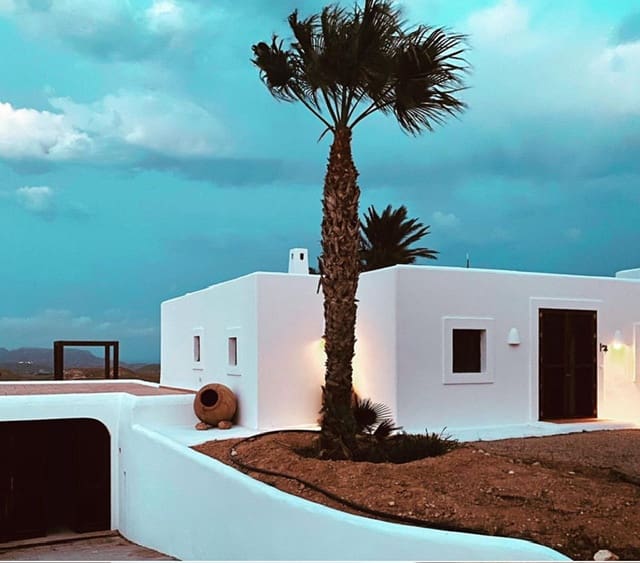 5 soveværelse Villa til salg i Agua Amarga - € 950.000 (Ref: 9285755)