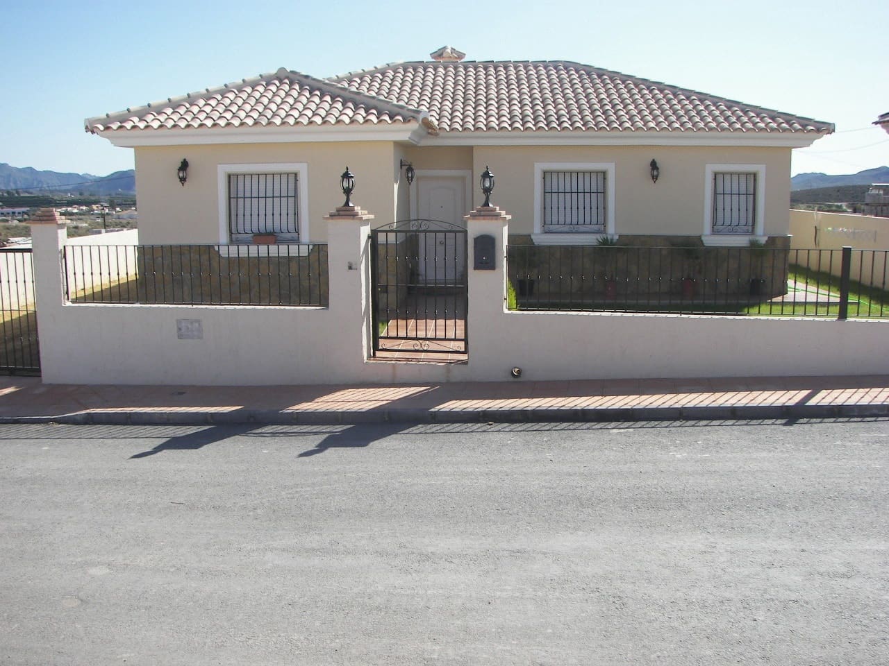 3 quarto Moradia para venda em Arboleas com piscina - 255 000 € (Ref: 9307114)