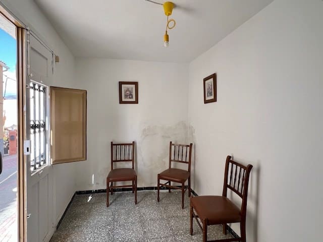 6 chambre Maison de Ville à vendre à Uleila del Campo - 50 000 € (Ref: 9356931)