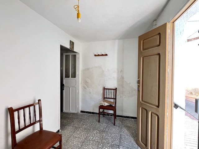 6 chambre Maison de Ville à vendre à Uleila del Campo - 50 000 € (Ref: 9356931)