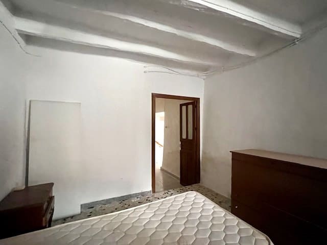 6 chambre Maison de Ville à vendre à Uleila del Campo - 50 000 € (Ref: 9356931)