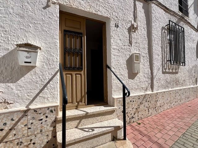 6 chambre Maison de Ville à vendre à Uleila del Campo - 50 000 € (Ref: 9356931)