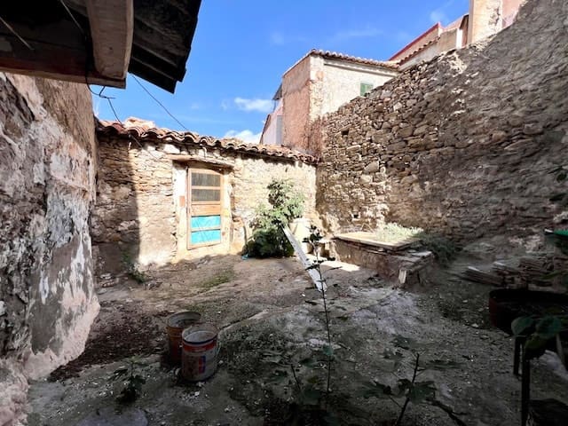 6 chambre Maison de Ville à vendre à Uleila del Campo - 50 000 € (Ref: 9356931)