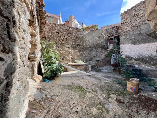 6 chambre Maison de Ville à vendre à Uleila del Campo - 50 000 € (Ref: 9356931)