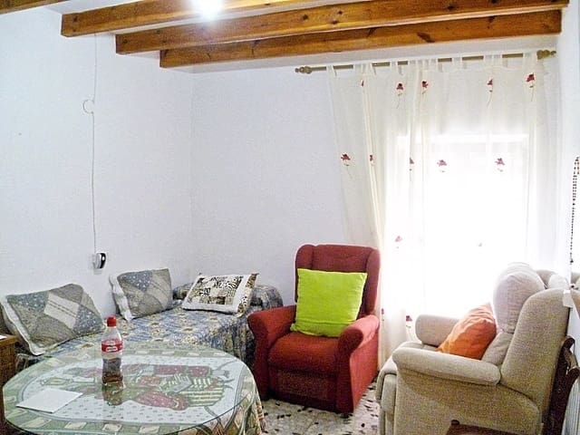 6 soveværelse Byhus til salg i Uleila del Campo - € 50.000 (Ref: 9356931)