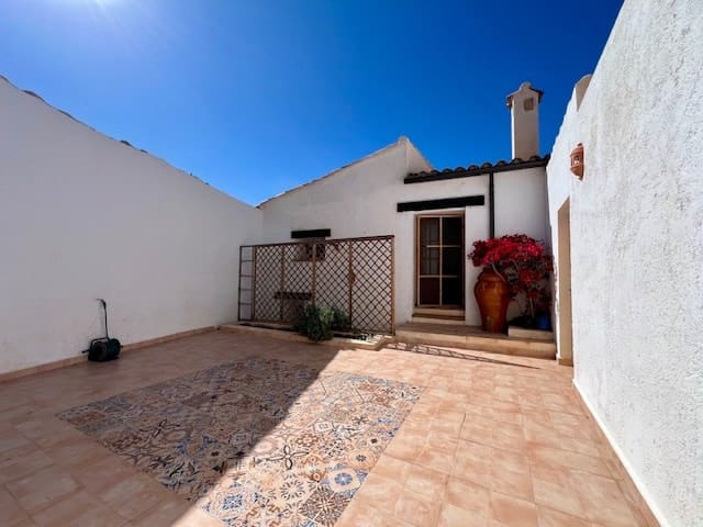 8 soveværelse Byhus til salg i Uleila del Campo - € 190.000 (Ref: 9357246)