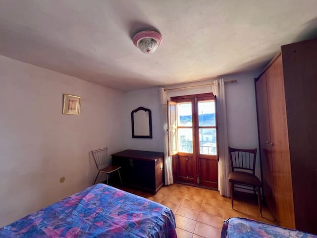 5 bedroom Finca/Country House for sale in Lubrin - € 140,000 (Ref: 9390757)