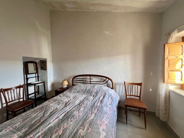 5 bedroom Finca/Country House for sale in Lubrin - € 140,000 (Ref: 9390757)