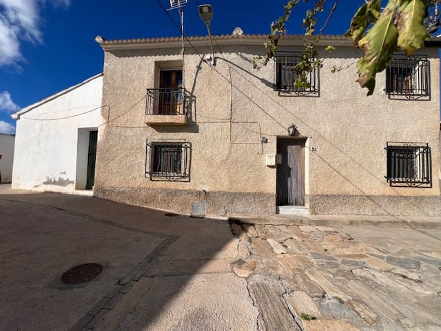5 bedroom Finca/Country House for sale in Lubrin - € 140,000 (Ref: 9390757)