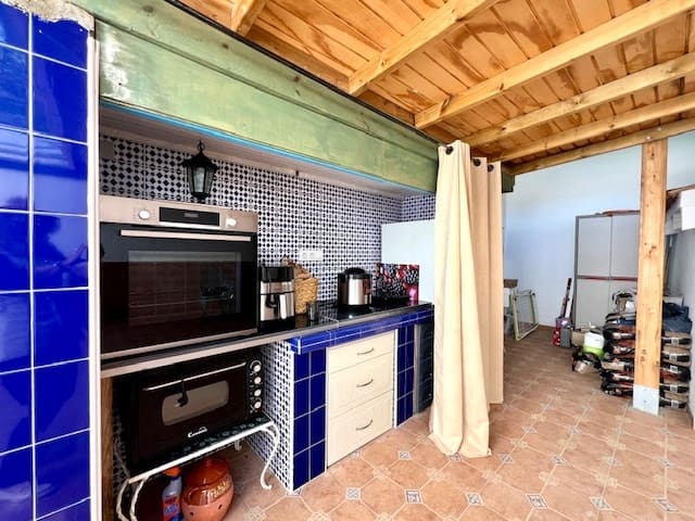 3 bedroom Finca/Country House for sale in Cariatiz - € 155,000 (Ref: 9438489)