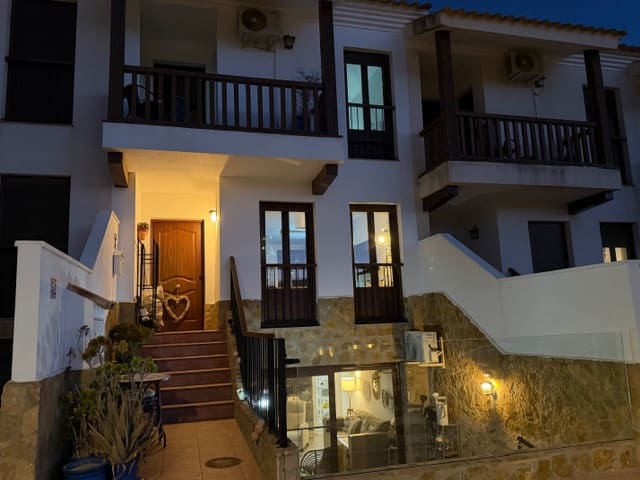 Casa de 3 habitaciones en Lubrín en venta - 149.500 € (Ref: 9562154)