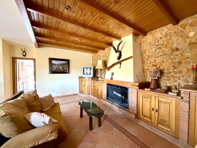 Chalet de 3 habitaciones en Lubrín en venta - 299.950 € (Ref: 9611869)