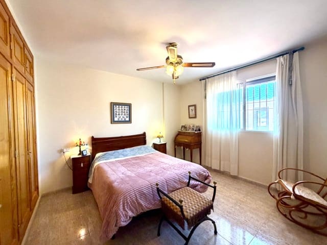 3 soveværelse Villa til salg i Huercal-Overa - € 240.000 (Ref: 9620670)