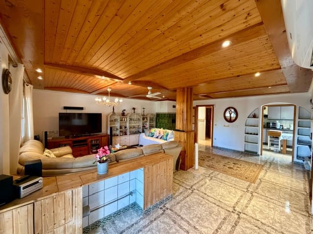 10 bedroom Finca/Country House for sale in Mojacar with pool - € 699,000 (Ref: 9681395)