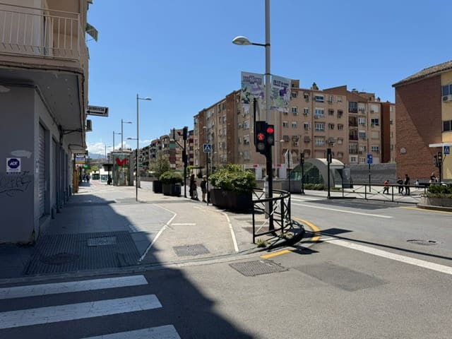 3 soveværelse Lejlighed til salg i Granada by - € 258.000 (Ref: 9681429)