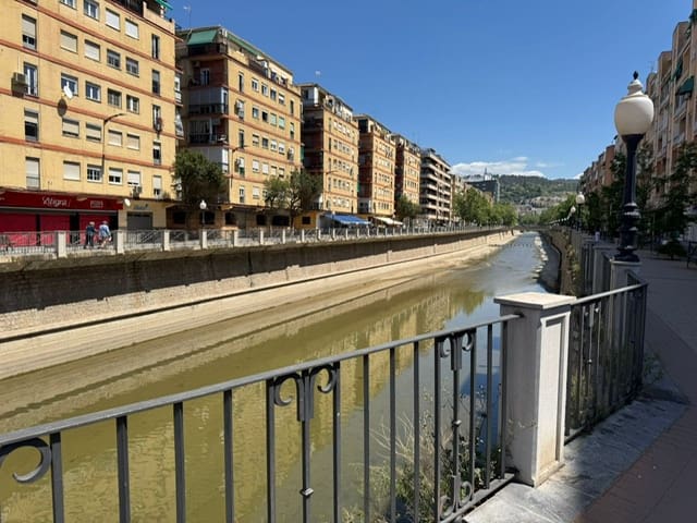 3 soveværelse Lejlighed til salg i Granada by - € 258.000 (Ref: 9681429)