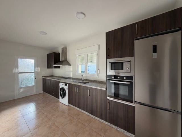 3 bedroom Villa for sale in Sorbas - € 139,000 (Ref: 9737187)