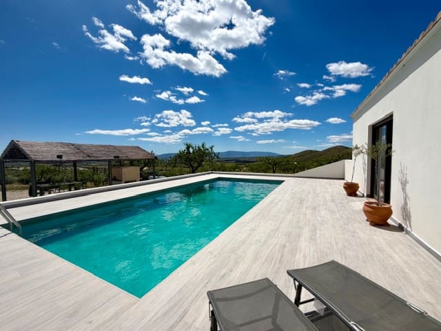 2 sovrum Finca/Hus på landet till salu i Uleila del Campo med pool - 268 000 € (Ref: 9787945)