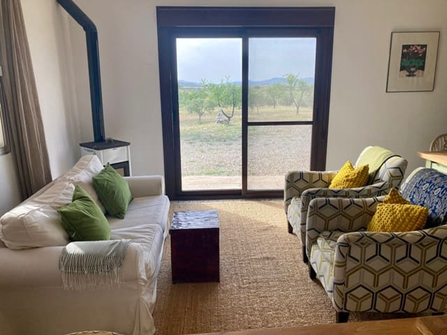 2 sovrum Finca/Hus på landet till salu i Uleila del Campo med pool - 268 000 € (Ref: 9787945)