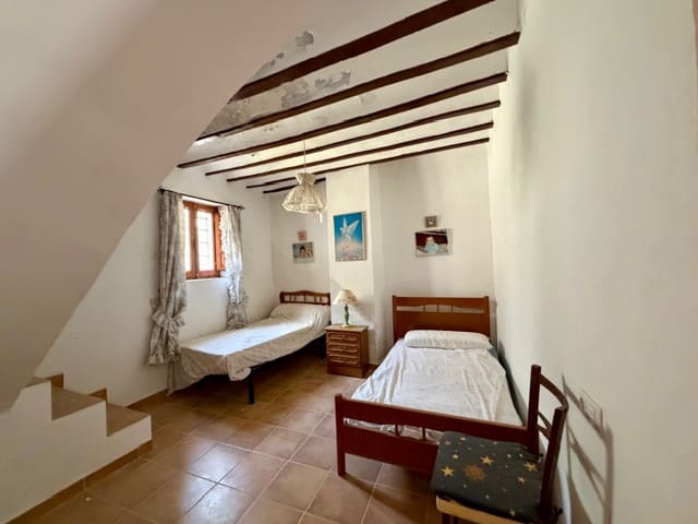 4 slaapkamer Finca/Landhuis te koop in Lubrin - € 85.000 (Ref: 9818459)