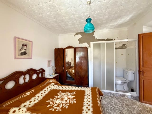 4 slaapkamer Finca/Landhuis te koop in Lubrin - € 85.000 (Ref: 9818459)