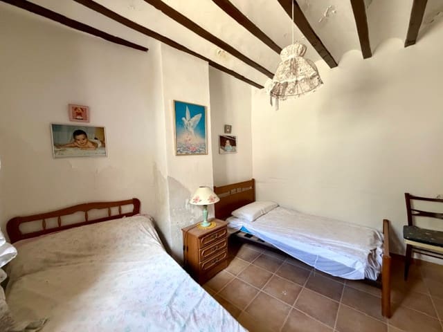 4 slaapkamer Finca/Landhuis te koop in Lubrin - € 85.000 (Ref: 9818459)