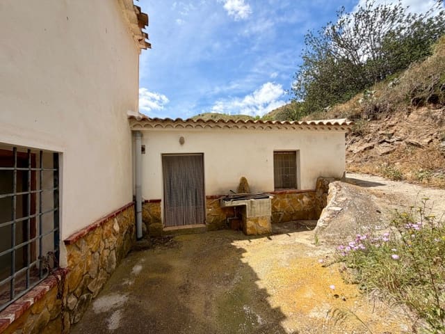 4 slaapkamer Finca/Landhuis te koop in Lubrin - € 85.000 (Ref: 9818459)