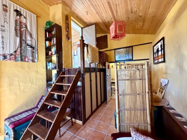2 bedroom Finca/Country House for sale in Benizalon - € 119,000 (Ref: 9839945)