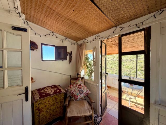 2 bedroom Finca/Country House for sale in Benizalon - € 119,000 (Ref: 9839945)