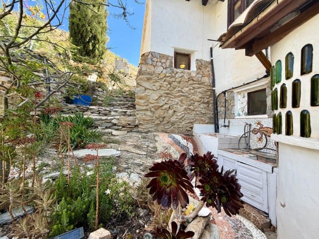 2 bedroom Finca/Country House for sale in Benizalon - € 119,000 (Ref: 9839945)