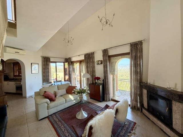 3 slaapkamer Villa te koop in Turre met zwembad - € 475.000 (Ref: 9906609)