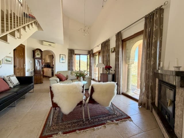 3 slaapkamer Villa te koop in Turre met zwembad - € 475.000 (Ref: 9906609)