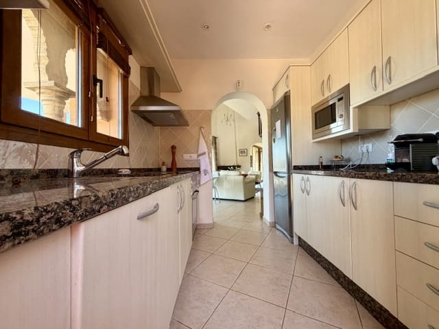 3 slaapkamer Villa te koop in Turre met zwembad - € 475.000 (Ref: 9906609)